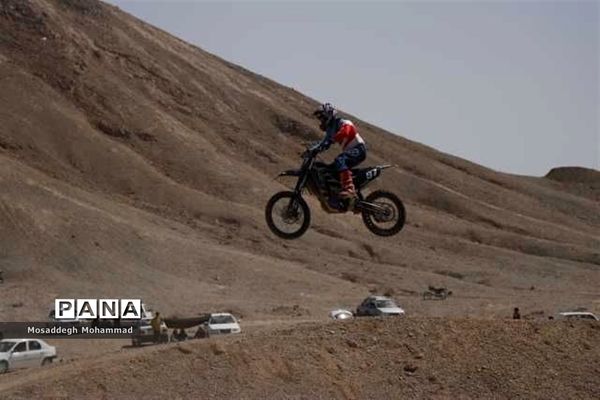 برگزاری لیگ استانی مسابقات موتورکراس در اردکان