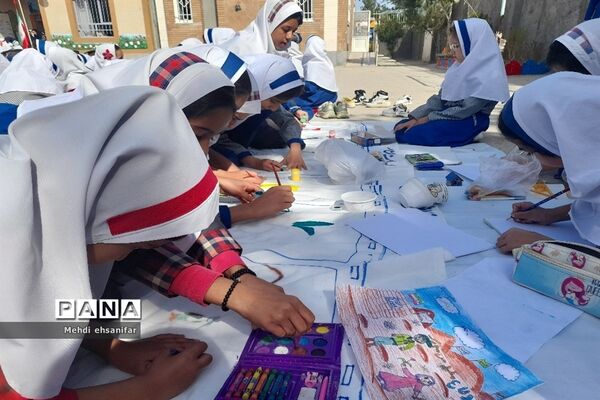 نقاشی همگانی ایثار و همدلی در بجنورد