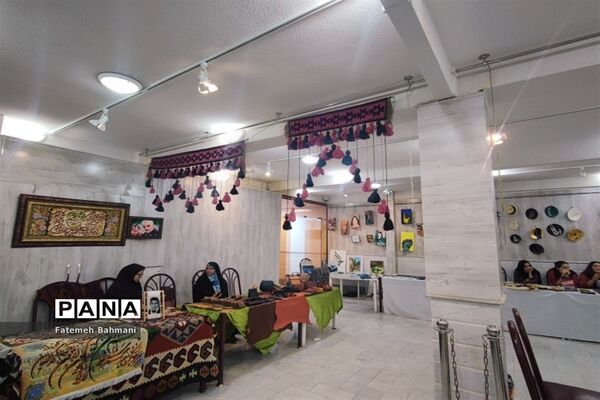 نمایشگاه توانمندی‌های روستایی در شهرستان محلات