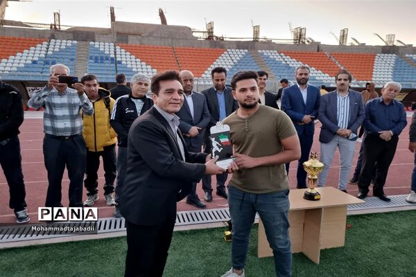 اختتامیه مسابقات فوتبال رده جوانان 1402 شهرستان سبزوار
