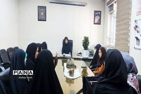 انتخابات انجمن اولیا و مربیان آموزشگاه حضرت معصومه(س) اسلامشهر