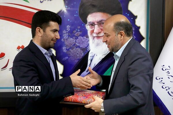 مراسم تودیع و معارفه مدیرکل دفتر تربیت‌بدنی و فعالیت‌های ورزشی و رئیس فدارسیون ورزش‌ دانش‌آموزی
