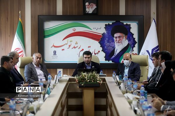 مراسم تودیع و معارفه مدیرکل دفتر تربیت‌بدنی و فعالیت‌های ورزشی و رئیس فدارسیون ورزش‌ دانش‌آموزی