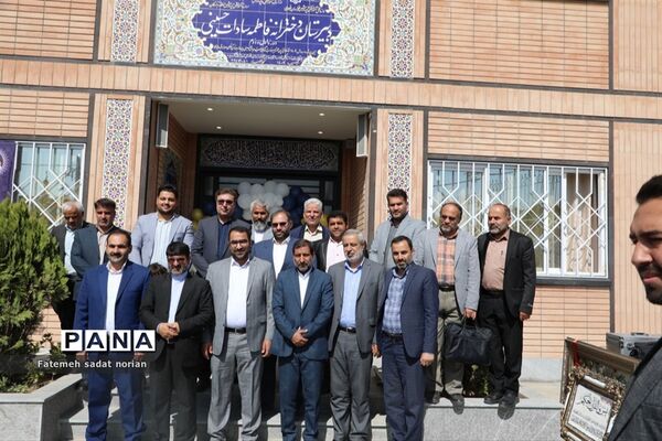 آیین افتتاح دبیرستان دخترانه خیرساز فاطمه سادات حسینی در روستای فرخد منطقه تبادکان