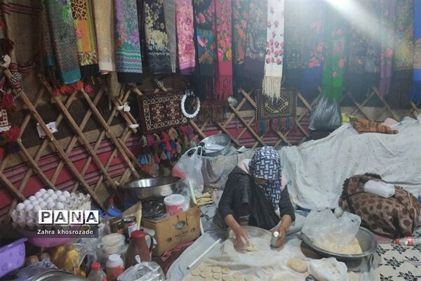 برگزاری نمایشگاه صنایع‌دستی و محصولات روستایی و عشایری در مصلی امام خمینی (ره)