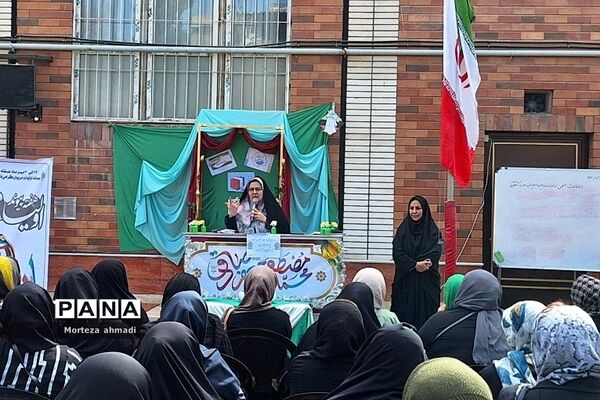 انتخابات انجمن اولیا و مربیان در دبیرستان هیات‌امنایی عفت‌آهنگری ناحیه یک شهرری