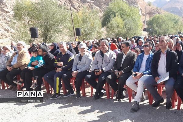 برگزاری همایش بزرگ پیاده‌روی خانوادگی در شهرستان‌فیروزکوه