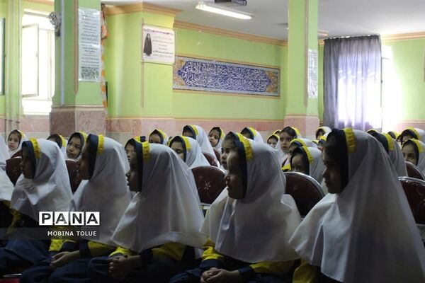 مراسم جشن غنچه‌های در بهارستان