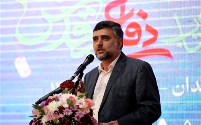 نمایشگاه دفاع مقدس در ارتقاء روحیه تولیدکنندگان کتاب اثرگذار است