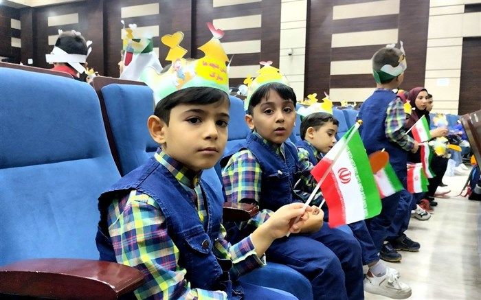 برگزاری جشن غنچه‌ها در فرهنگسرای بعثت صفادشت/ فیلم