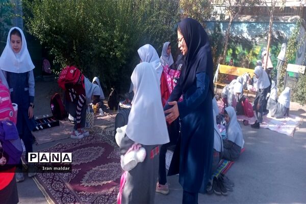 اردوی درون مدرسه ای به‌مناسبت روز جهانی کودک در دبستان لطیفه ناحیه ۷