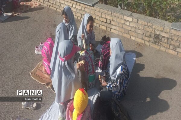 اردوی درون مدرسه ای به‌مناسبت روز جهانی کودک در دبستان لطیفه ناحیه ۷