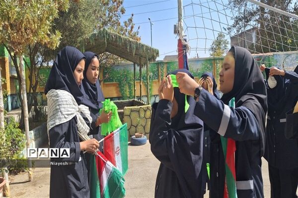 جشن پیروزی مقاومت در آموزشگاه نوشین بختیاری جوادآباد