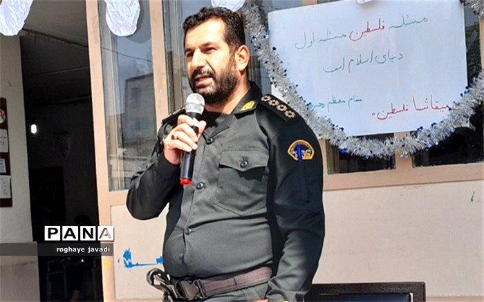 شناخت تهدیدات جامعه، موجب تثبیت آینده نوجوانان است