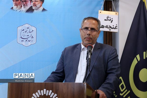 زنگ غنچه‌ها در تبریز