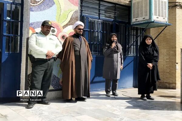 گرامیداشت هفته نیروی انتظامی در هنرستان فنی و حرفه‌ای بدیع
