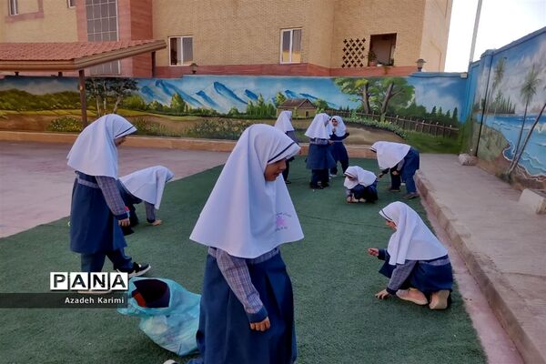 روز جهانی کودک و ساخت بادبادک آرزوها در دبستان شاهد نیک‌اندیشان ناحیه یک