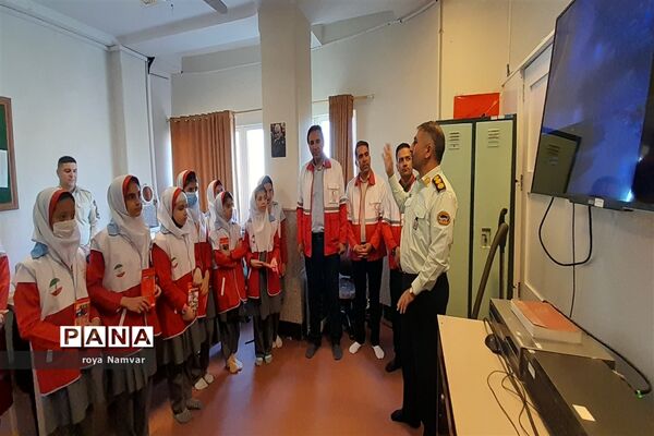 تجلیل به‌مناسبت هفته نیروی انتظامی شهرستان مانه وسملقان