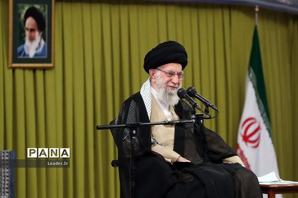 دیدار دست‌اندرکاران کنگره ملی شهدای همدان با مقام معظم رهبری