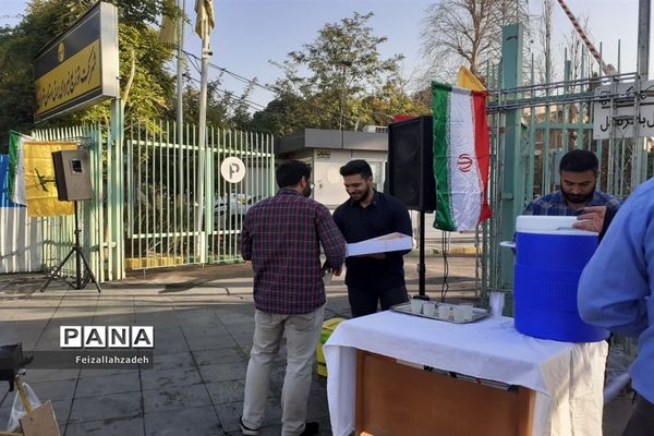 جشن و شادی مردم تهران در خیابان‌ها برای مقاومت فلسطین