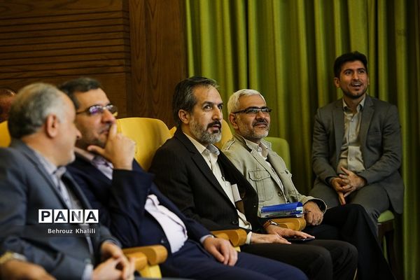 افتتاحیه نمایشگاه «یک تجربه نوآورانه»