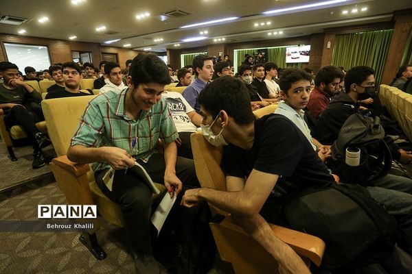 افتتاحیه نمایشگاه «یک تجربه نوآورانه»