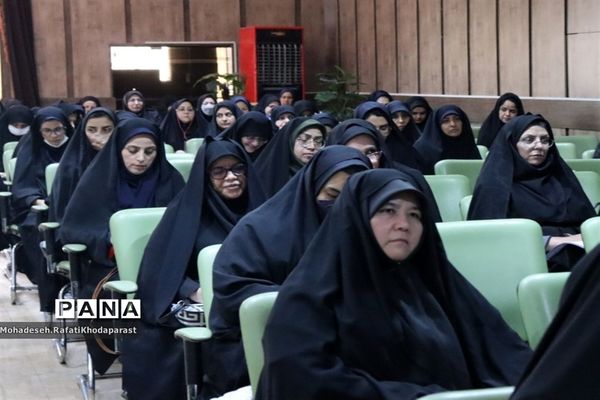 برگزاری همایش معاونین و مربیان پرورشی در سالن شهید چمران آموزش و پرورش ناحیه ۵ مشهد مقدس