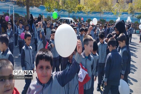 جشن روزجهانی کودک و حمایت از مقاومت فلسطین در دبستان امامت یک