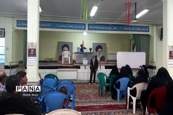 اولین جلسه اولیا و مربیان دبیرستان بصیری۲ در کاشمر