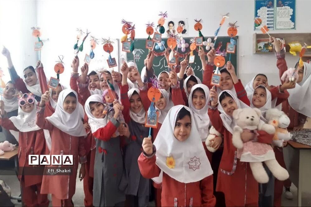 روز جهانی کودک در آموزشگاه ریاحین ناحیه یک یزد