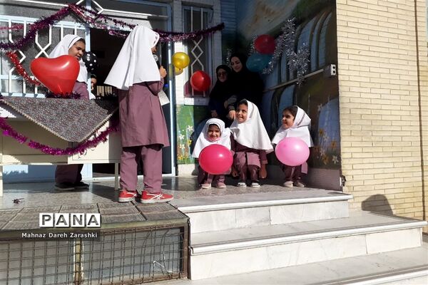 جشن روز جهانی کودک در آموزشگاه حاج یدالله پسران ناحیه یک یزد