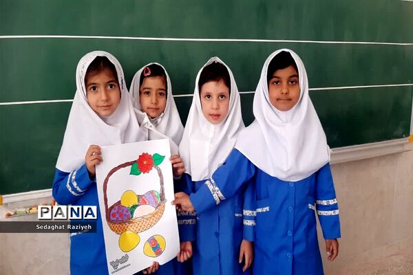 جشنواره تخم مرغ آرایی در مدرسه عصمت وکیلی احمدآباد