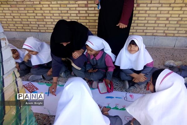 روز جهانی کودک در دبستان سمیه ناحیه یک