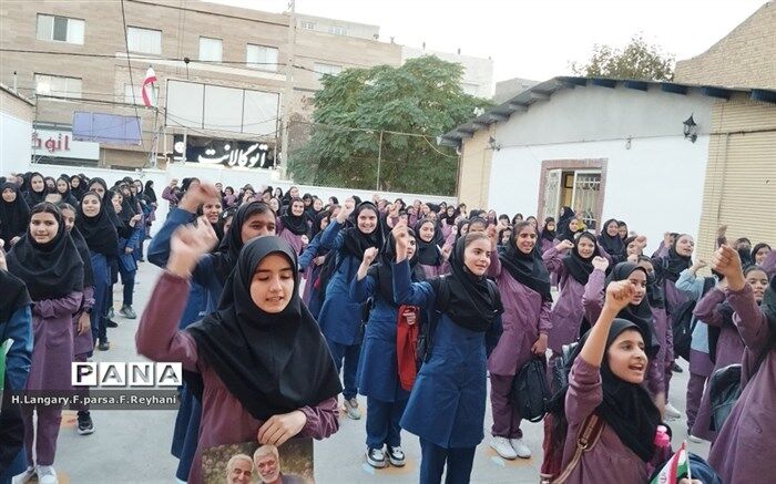 نواختن زنگ همبستگی در شهرستان مانه و سملقان/فیلم