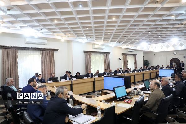 نشست مدیران ستاد  مبارزه با مواد مخدربا حضور وزیر آموزش و پرورش