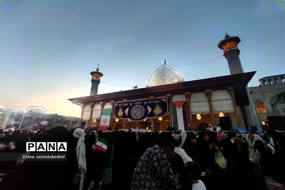 دیدار‌عمومی رئیس‌جمهور‌ی با‌ مردم‌ مهمان‌نواز‌شیراز