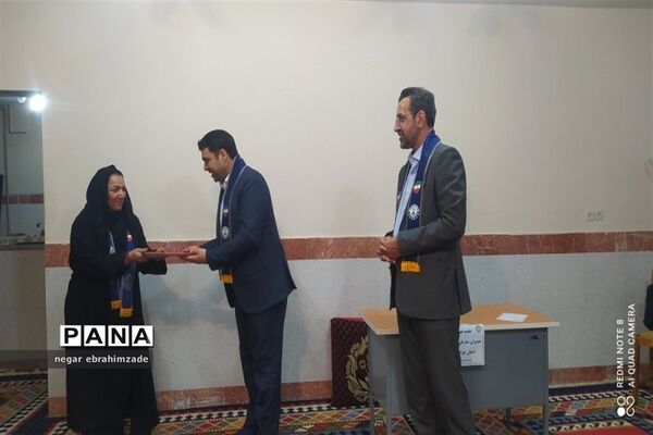 جلسه هم‌اندیشی مدیران سازمان دانش‌آموزی خراسان شمالی