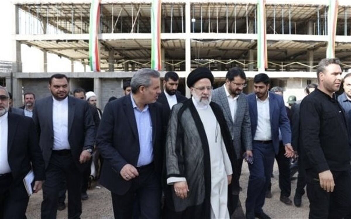 بازدید آیت الله رئیسی از طرح‌های در حال ساخت نهضت ملی مسکن در شهر جدید صدرا شیراز