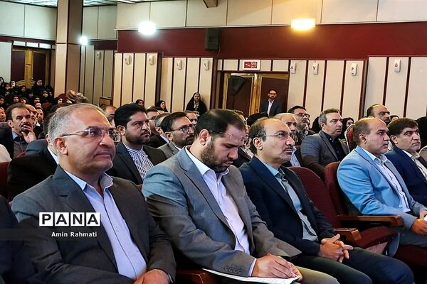 نشست وزیر آموزش و پرورش با فرهنگیان استان فارس