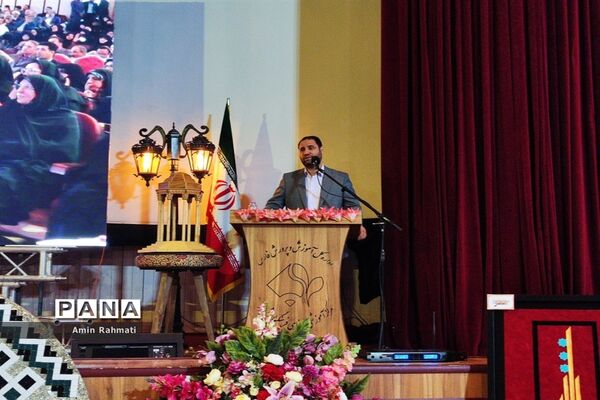 نشست وزیر آموزش و پرورش با فرهنگیان استان فارس