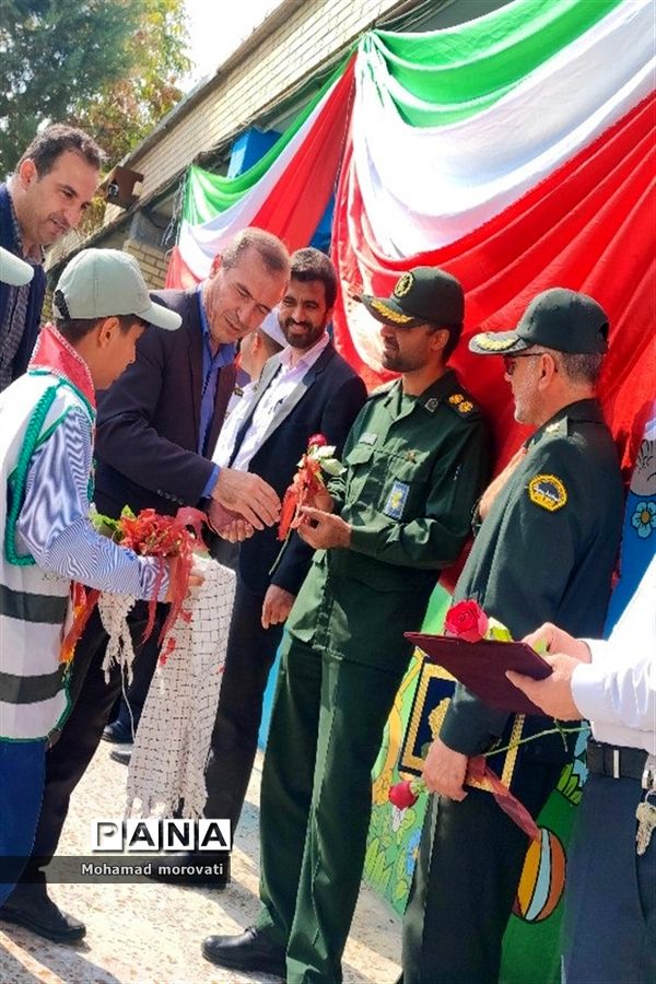 نواختن زنگ همبستگی با مردم فلسطین در شهرستان مانه وسملقان