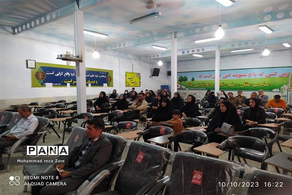 برگزاری اولین جلسه انجمن اولیا و مربیان در دبیرستان تازه تاسیس میثاق