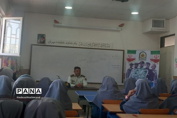 گرامیداشت هفته نیروی انتظامی در خلیل‌آباد