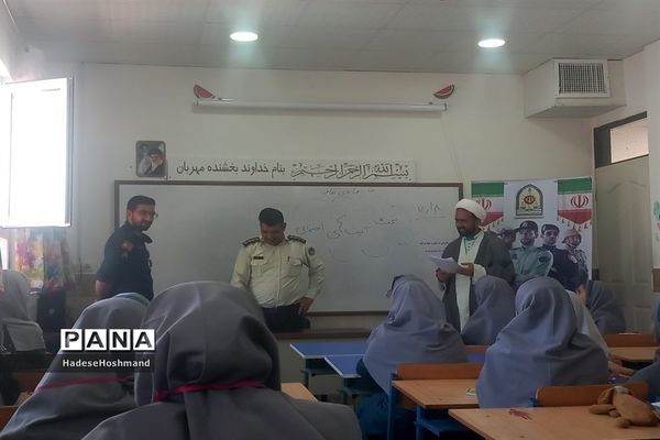 گرامیداشت هفته نیروی انتظامی در خلیل‌آباد