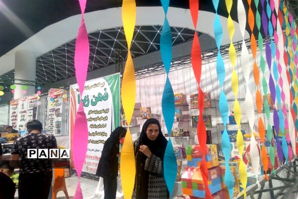بازدید عموم مردم از نمایشگاه کانون پرورش فکری کودکان و نوجوانان  شهرستان بجنورد
