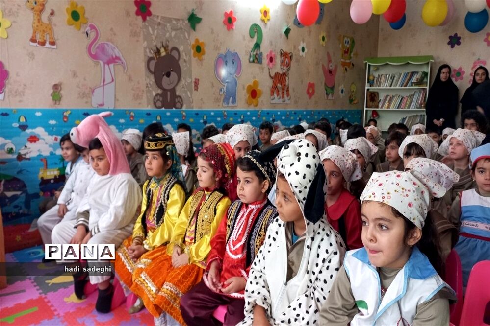 جشن غنچه‌ها در شهرستان فاروج