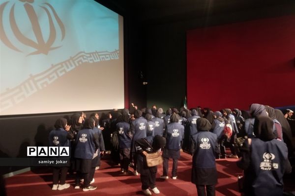 بازدید دانش آموز خبرنگاران استان فارس از موزه  سینما در اولین روز از اردوی ملی آموزش خبرنگاران پانا