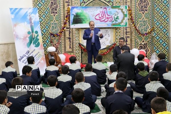 اجرای طرح نور چشم در آموزش و پرورش منطقه ۳