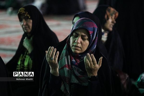 اعزام کاروان زیارتی راهیان ولایت وزارت آموزش و پرورش به استان قم