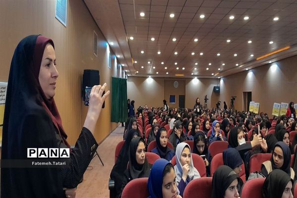 حضور مسئولان وزارتی در اردوی ملی دانش‌آموز خبرنگاران پانا